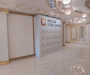 Пресс-волл из бруса на мероприятие